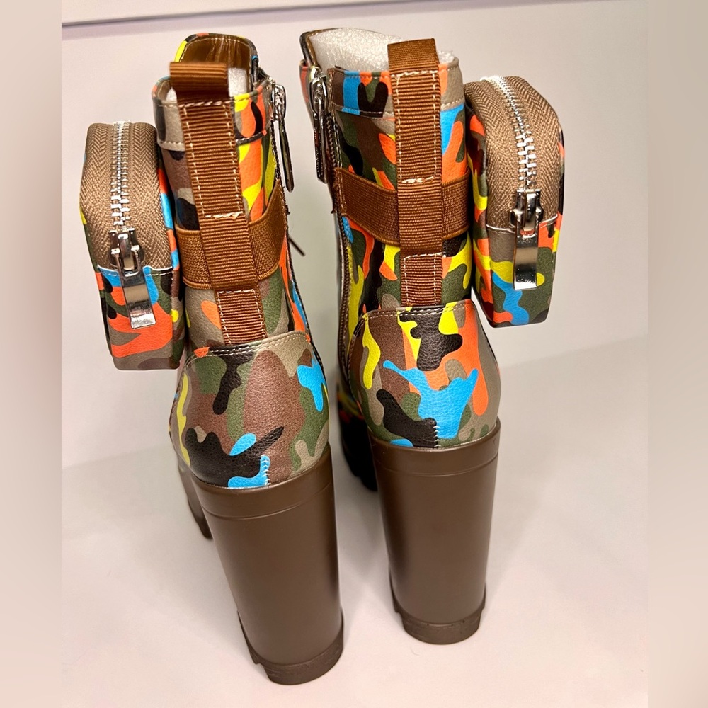 New! Camo Print Combat Boots - Chunky Lug Sole Colorful Camouflage Platform Heel - Picture 8 of 12
